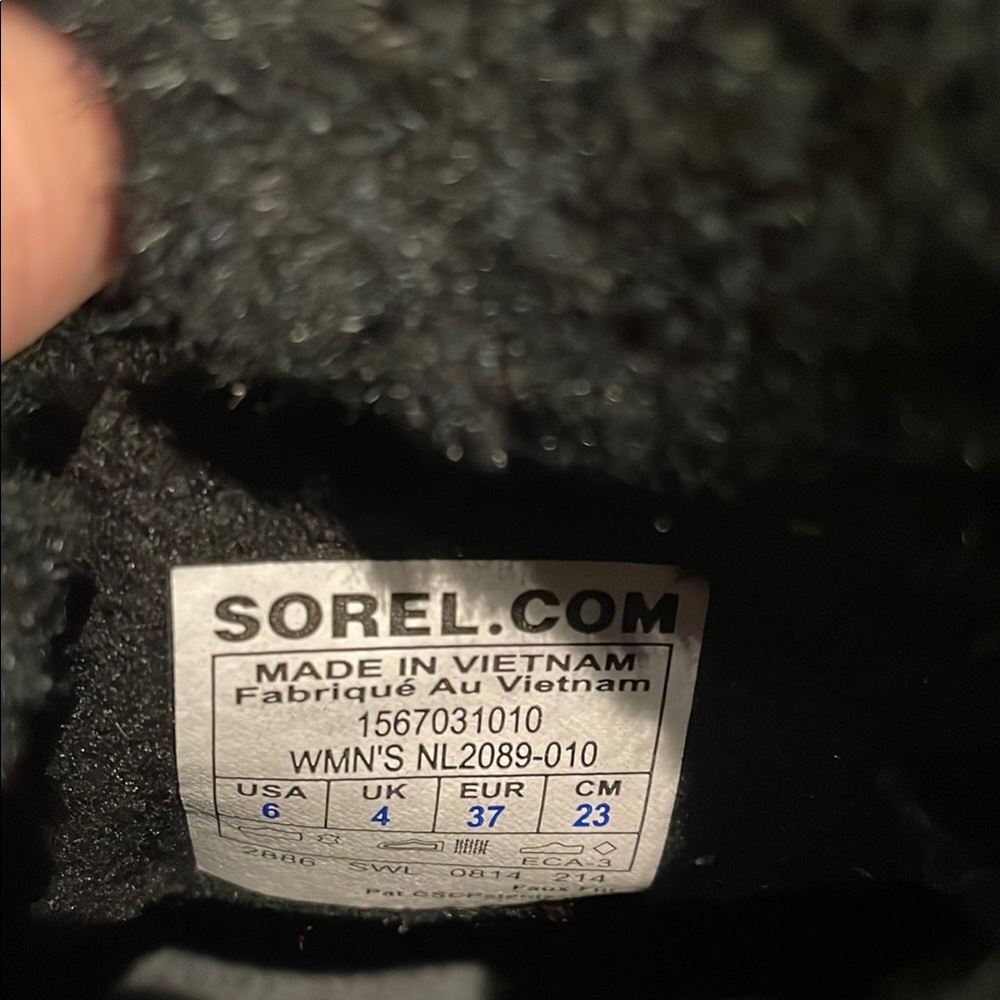 Sorel Women's Black Winter Boots - Picture 2 of 5